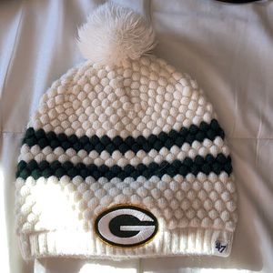 Women’s packer beanie